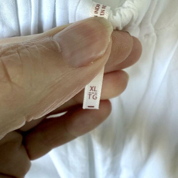 Free People elastic waist cotton pant. White eyelet camisole top elastic. XL - Picture 11 of 13